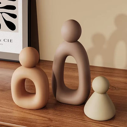 Minimalist Family Statue